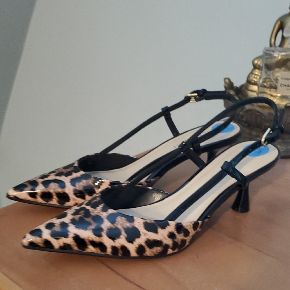 Leopard Print Slingback Heels - Picture 6 of 9